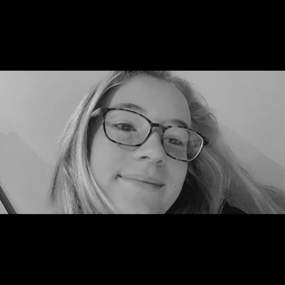 Meet your Posher, Carson - Picture 1 of 1